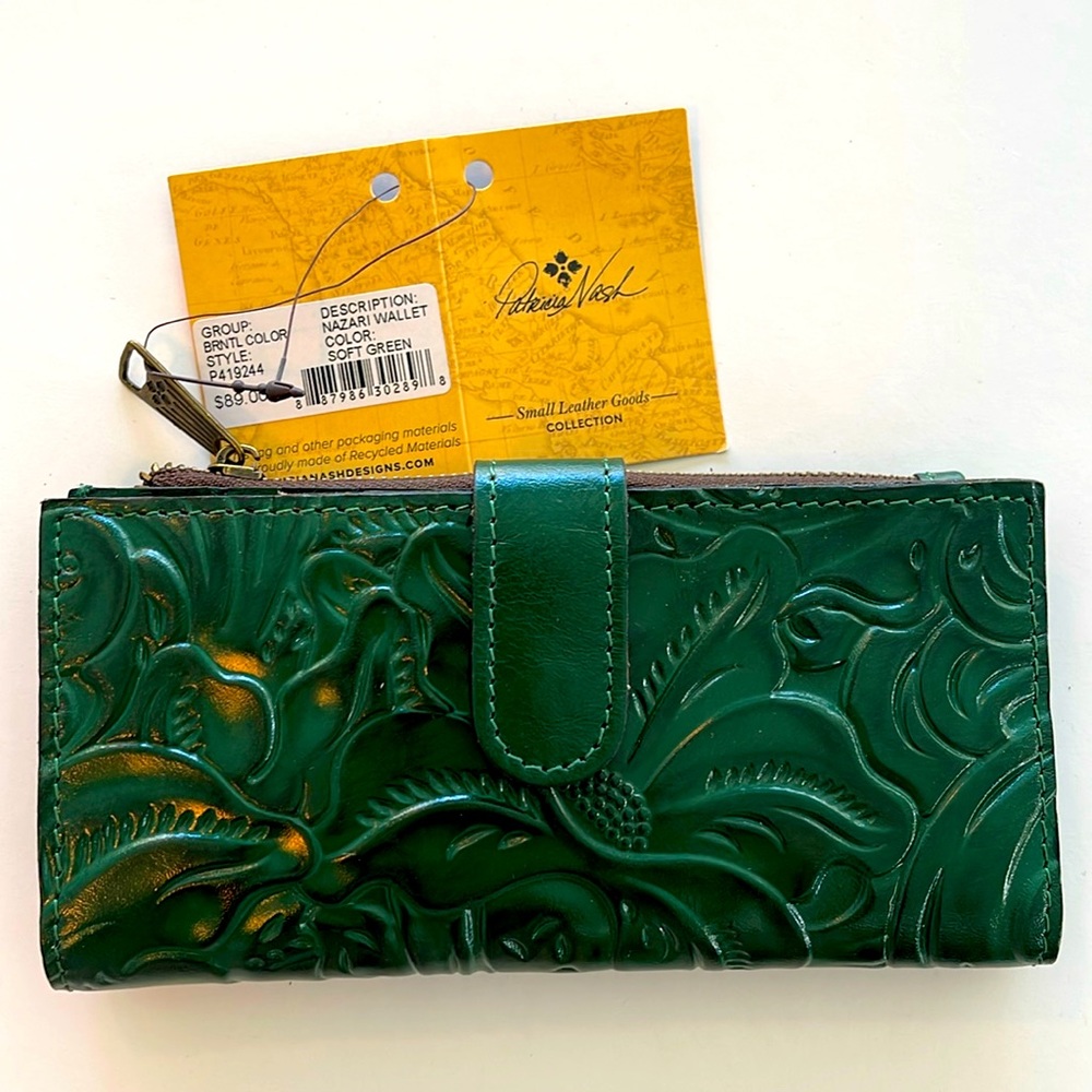 -Patricia Nash Nazari Leather Tooled wallet NWT- Soft Green w/Registration card